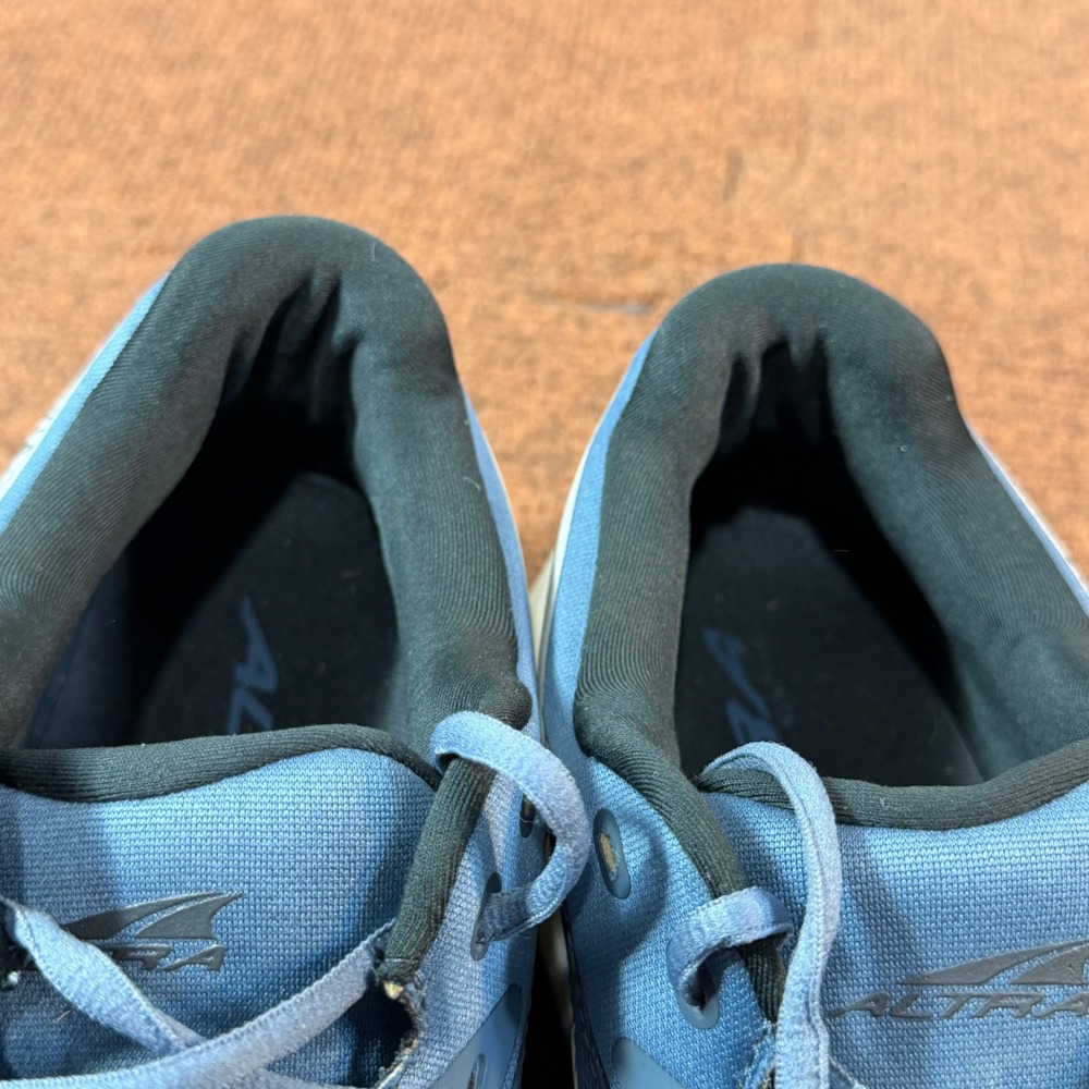 A+ gym Altra VIA Olympus Mens Road Running Shoes Blue White Size 11 AL0A82BW419 - Picture 8 of 11